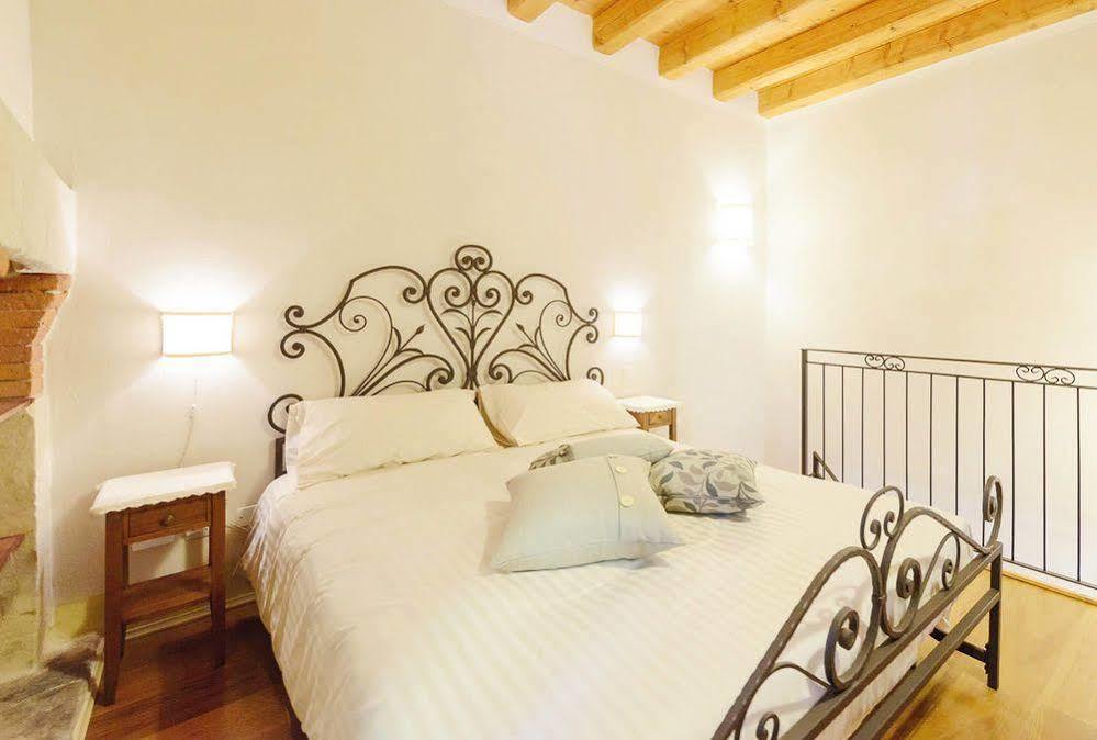 B&B Corte Jago เนกรา ภายนอก รูปภาพ
